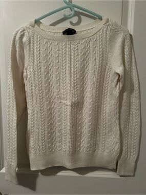 White House Black Market Cream Cable Knit Crewneck Sweater